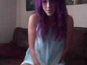 Purple Hair chica Masturbation